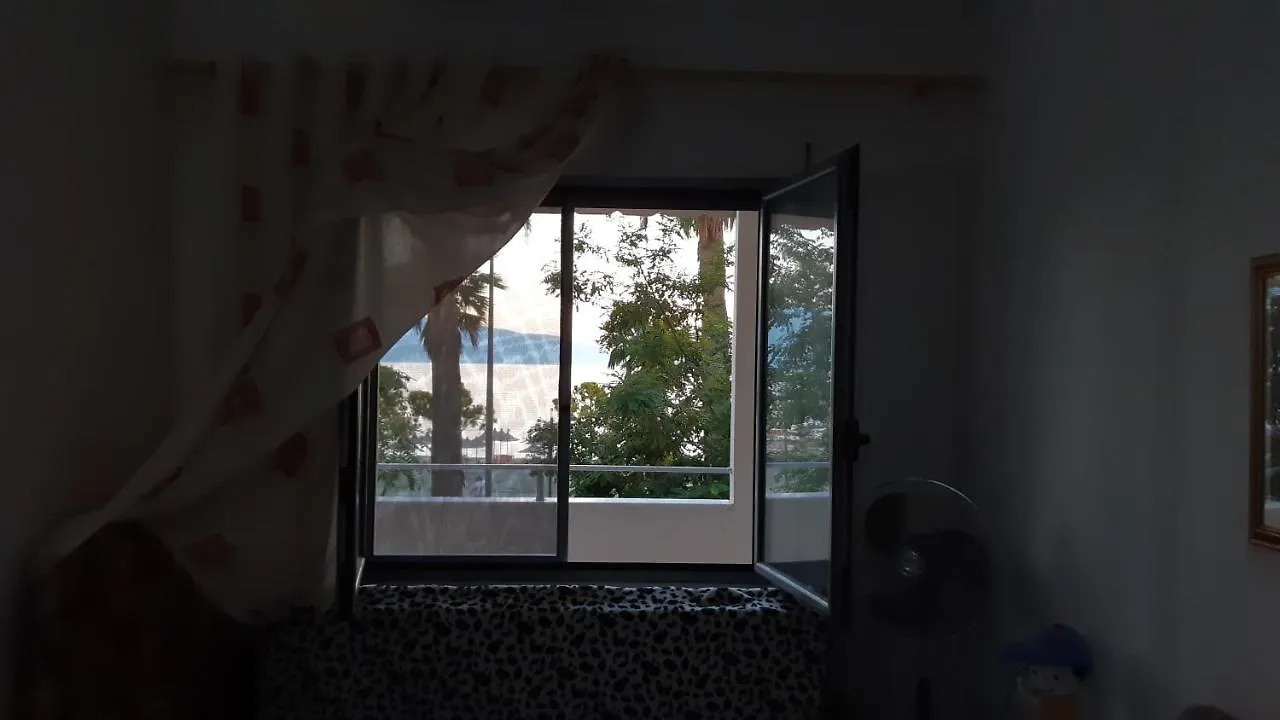 G Balcony Apartment Avlonya
